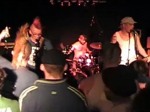 Tentative 02 suicide - A l'abordage, à la MJC rive gauche, à Rouen le 31 mars 2012.