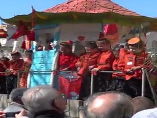 Carnaval de Landerneau, Dimanche 1er avril 2012 : Le dragon.