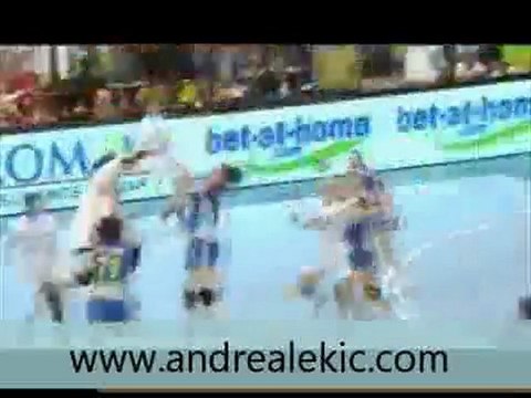 Oltchim Valcea - Györ / Ligue des Champions Féminine Handball / But magnifique Andrea Lekic