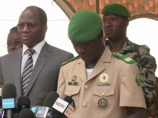 Militares vão restabelecer Constituição no Mali