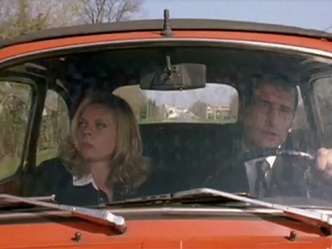 TOUTES LES FILLES SONT FOLLES - Teaser2 VF