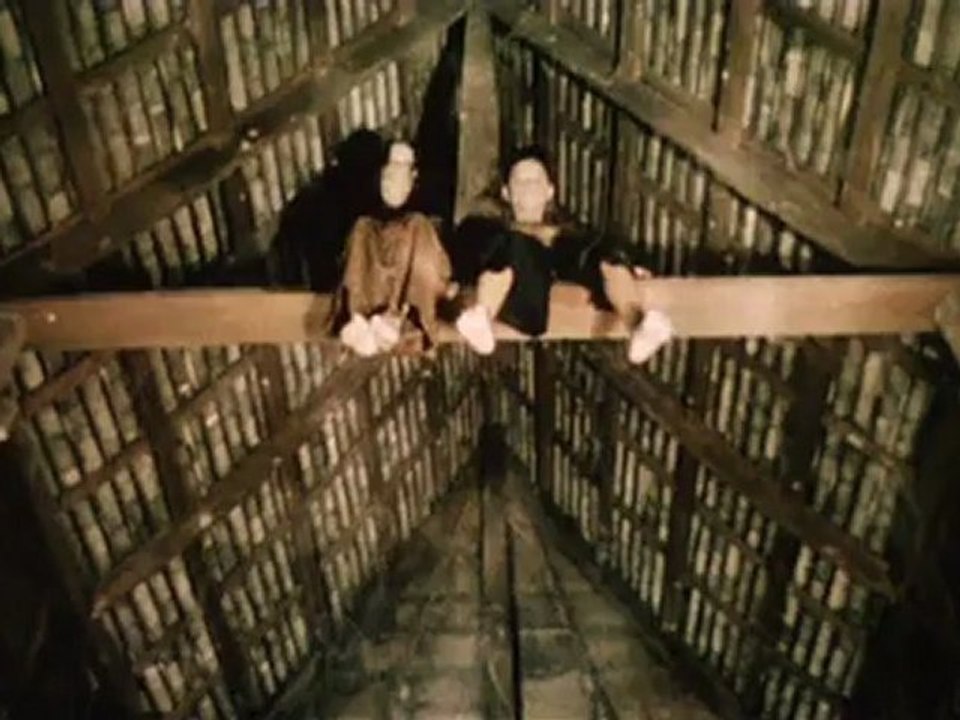 3 HISTOIRES DE L'AU DELA - Bande-annonce VO