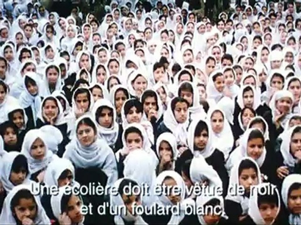 A CINQ HEURES DE L'APRES MIDI - Bande-annonce VO