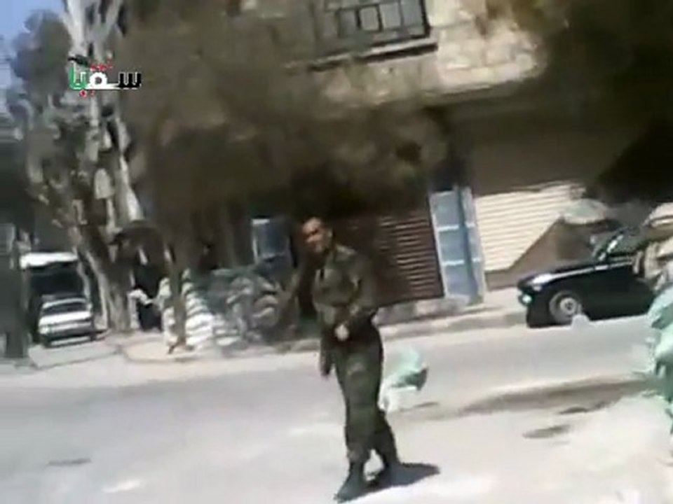 فري برس ريف دمشق سقبا حاجز موقف الجوزة باق 01 04 2012
