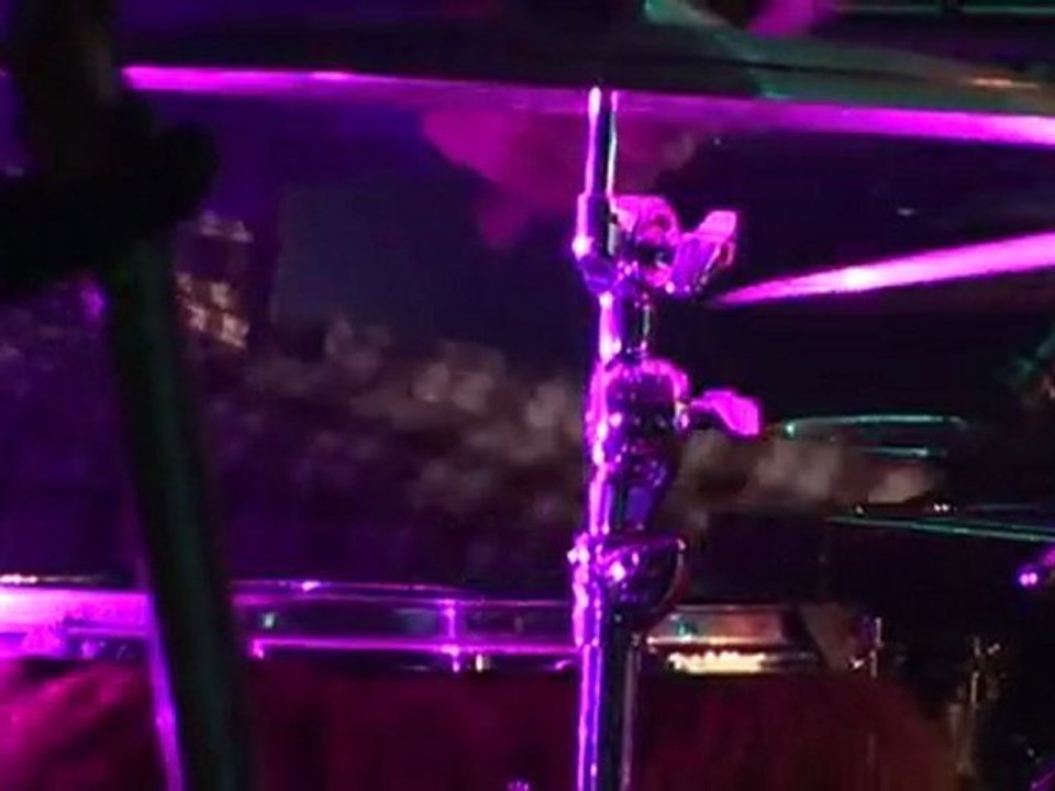 Carmen Maria Vega en concert sur la scène du festival Chorus