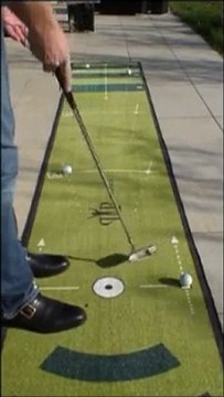 tapis putting entrainement au putt avec les 6 zones du Paceyourputt par Peekace .