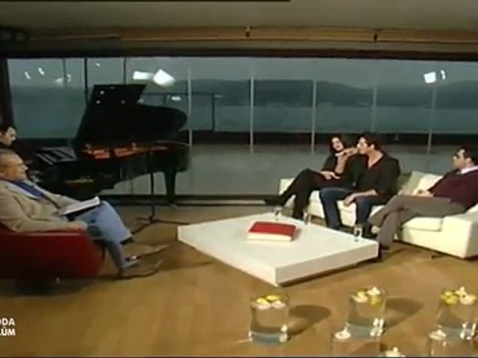 Gökhan Keser & Sıla - Bazen (Şeffaf Oda 01.04.12)