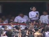 Suu Kyi se atribuye una victoria abrumadora en las legislativas birmanas