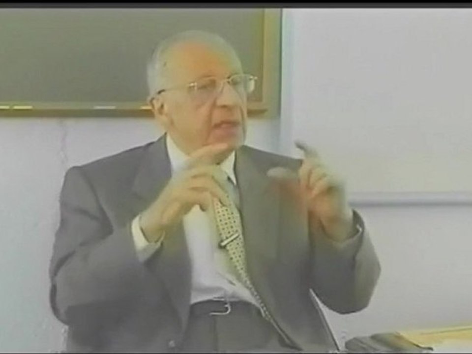 Professor Dr. Helládio Capisano