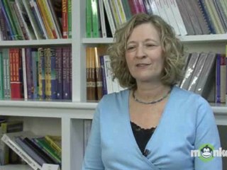 Do children with autism play differently?