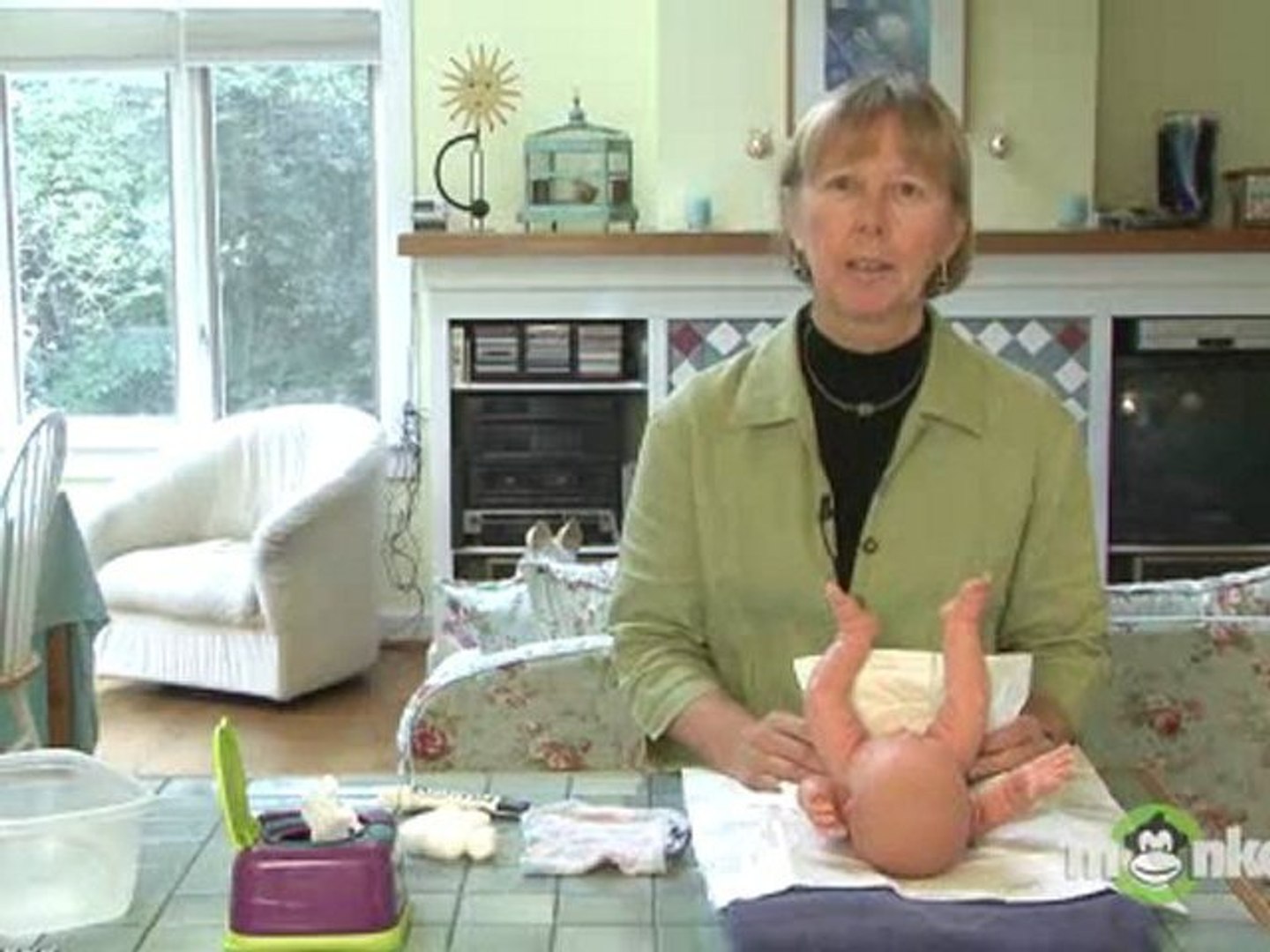 ⁣How to Check a Baby's Dirty Diapers