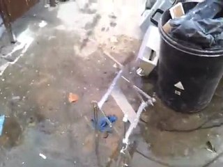 Metal Legs & Scissor Lift: Powerful Equipment for Heavy-Duty Tasks 🔧