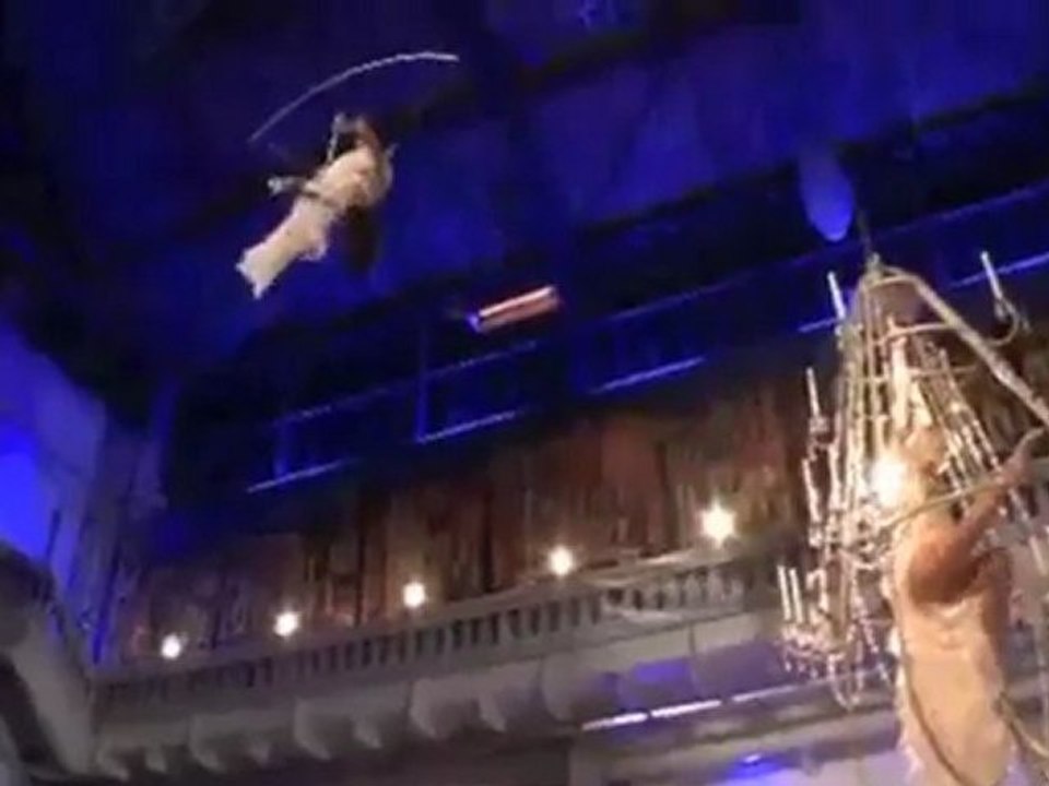 Flying angels