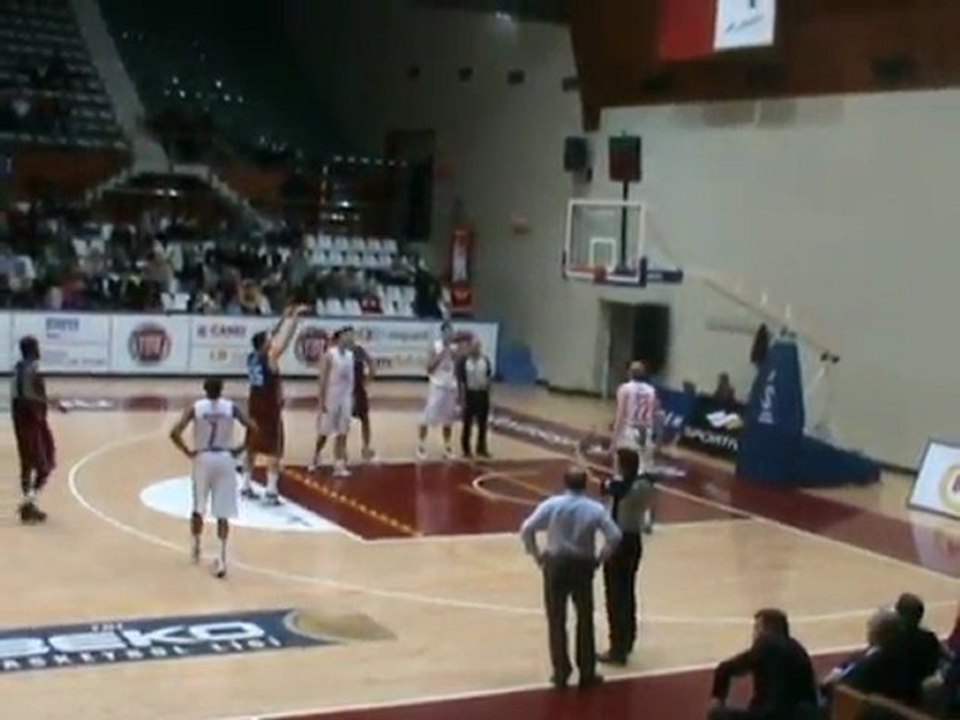 Beko Basketbol Ligi 25.Hafta maçı Tofaş-Trabzonspor