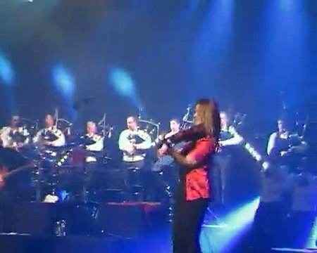 Aires de Pontevedra - Dan ar Braz & Carlos Nunez, avec le Bagad Bro Felger