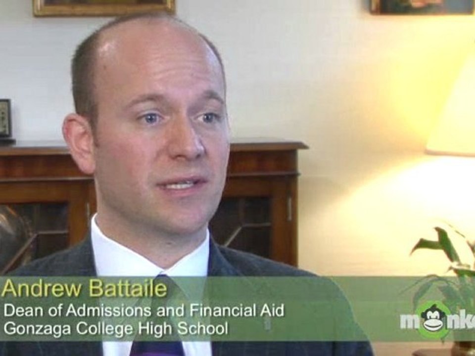 Can students apply to private high schools online?