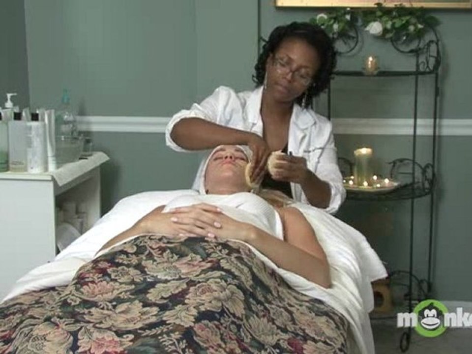 Facial - Apply and Remove Cleanser