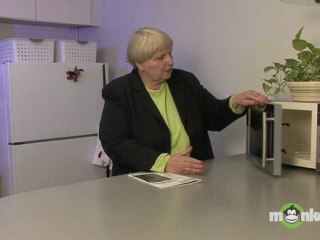 Safely Operating Your Microwave