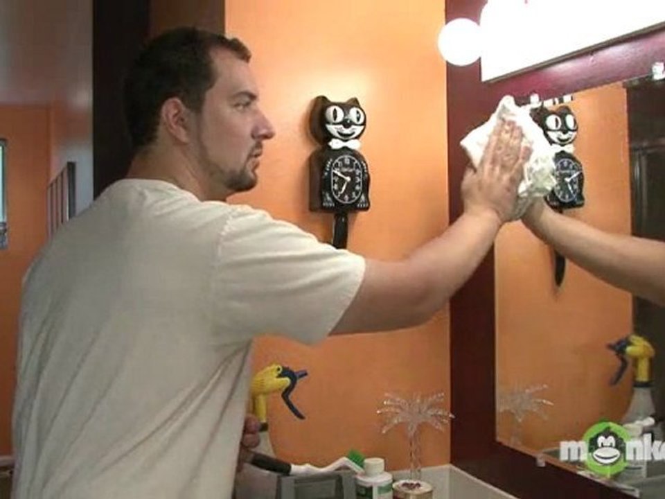 Green Cleaning a Mirror