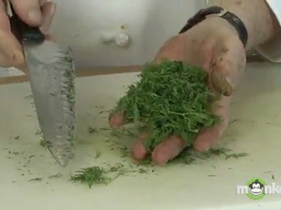 How To Cut Dill
