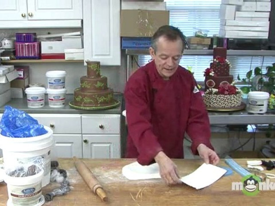 Fondant Cake Decorating - Using Impression Mats