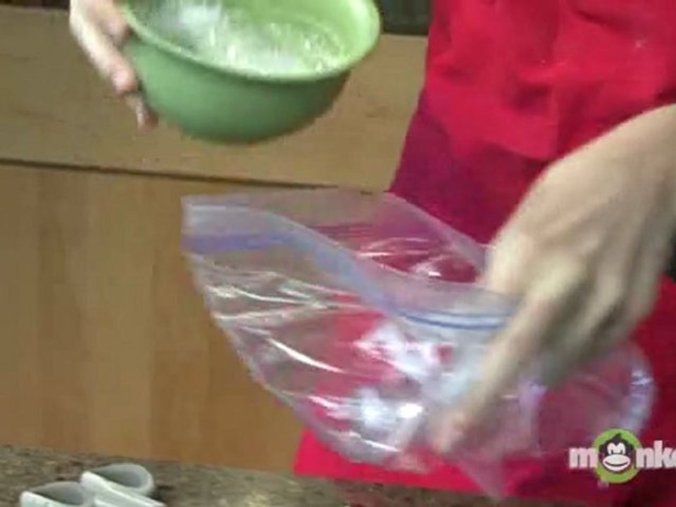 How to Drizzle a Bundt Cake