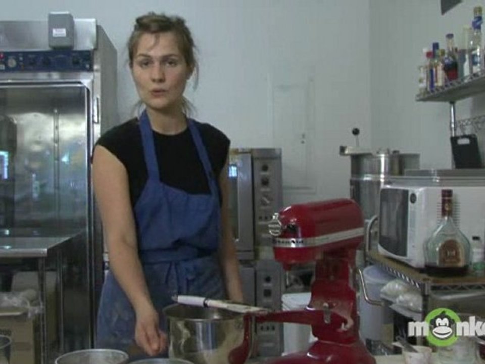 Chocolate Cake - Fill Cake Pans