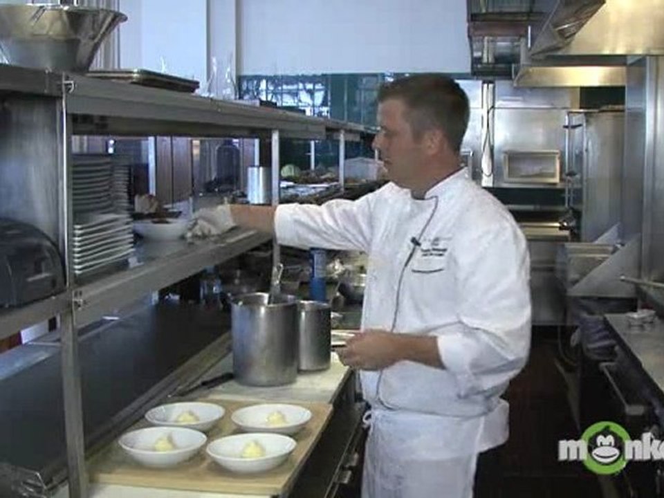 How to Serve Clam Chowder