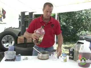 Carolina BBQ - How to Make a Mop Sauce