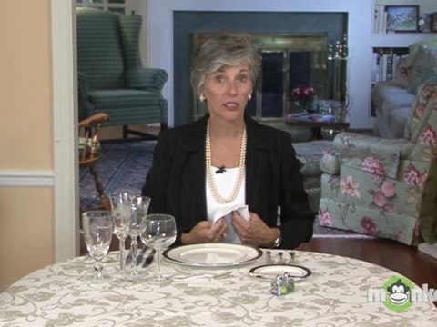 Basic Dining Etiquette - The Napkin