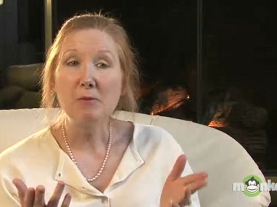 What are some ways to know if someone is not attracted to you by their body language?