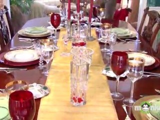 Christmas - Setting a Holiday Table