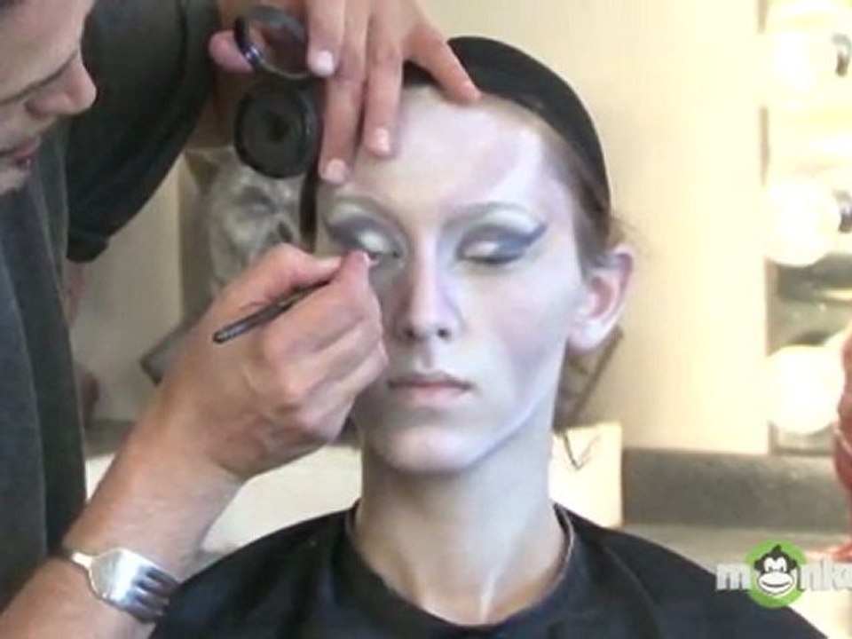 Vampire Makeup - Eyes