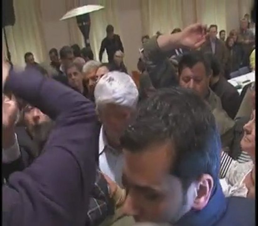 Επεισόδια στο Περιφ.Συμβούλιο στην Τρίπολη