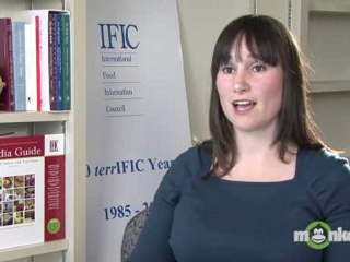 How do I stick to a plan when I’m eating out?