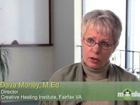 What is the difference between acute stress and chronic stress?