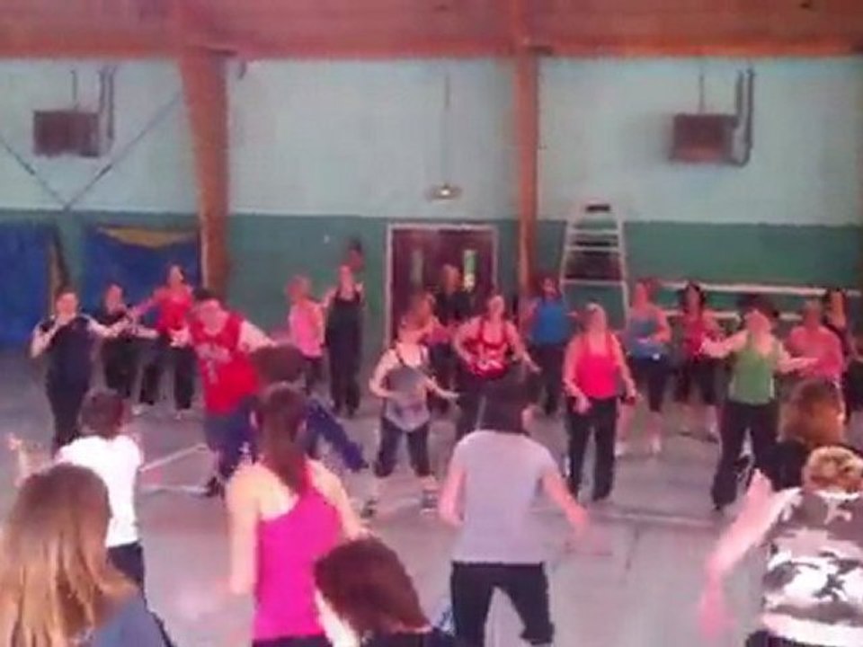 Lili Zumba : Shake, Shake, Shake ( Helfaut)