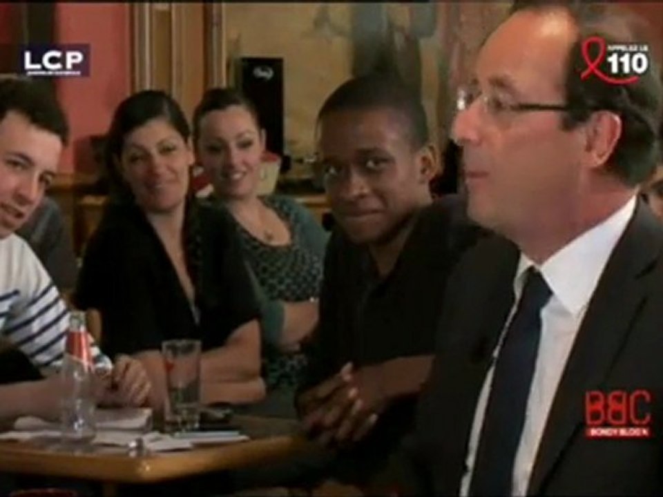 François Hollande : "Je comprends, j'ai mon dictionnaire !"