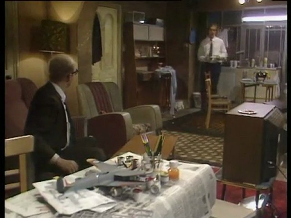 Bottom S1 EP3 - Contest