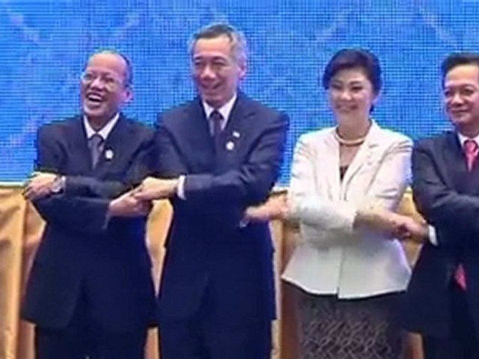 ASEAN summit opens, as Myanmar sheds pariah tag