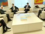 El emisario de Merkel, Volker Kauder, muestra su aprobación a las reformas de Rajoy