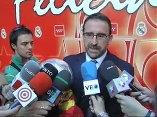 El Real Madrid celebra el título de la ACB