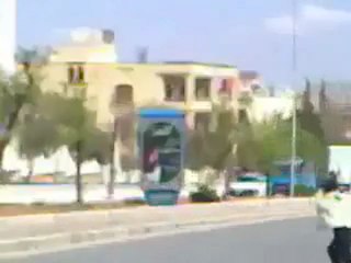 فري برس حلب الجامعة تفريق الامن للمظاهرة واطلاق النار2 4 2012