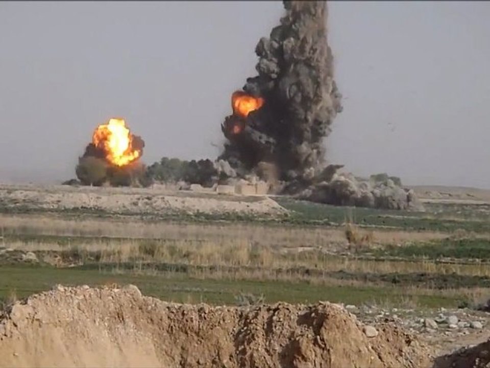 Afghanistan - Incroyable - Un village rasé en 5 secondes