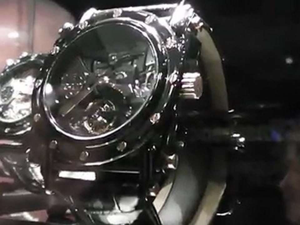 Manufacture Royale - Androgyne vidéo par www.montres-passion.fr