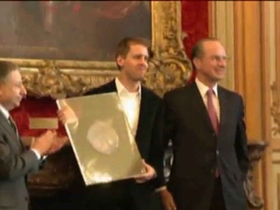 Vettel pone buena cara al mal tiempo