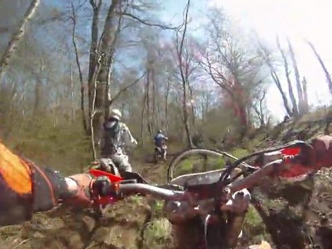 suite début de liaison 2nd tour et les spéciales sont sur mon Blog ulrich-off-road.over-blog.fr