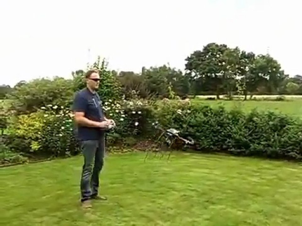 Altı pervaneli robot helikopter