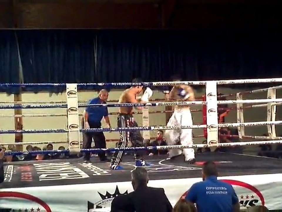 fight tom au full 1er round