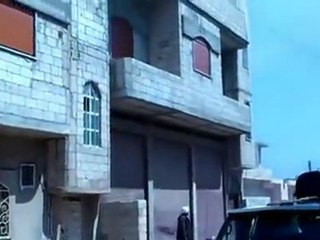 فري برس حي الربيع العربي الجيش الحر يدافع عن الأهالي 3 4 2012